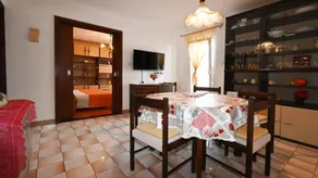 Flat with pool & BBQ | Sea view - Image 2