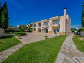 Family-friendly lovely apartment with pool, garden & terrace | Pets allowed - Image 2