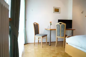 Dedicated room with garden - Image 4