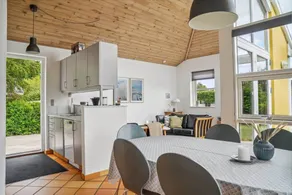 Fully equipped house with terrace & barbeque - Image 5