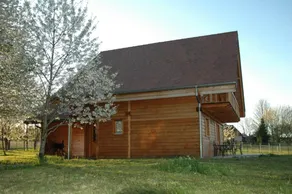 Gite with BBQ, garden & pool - Image 3