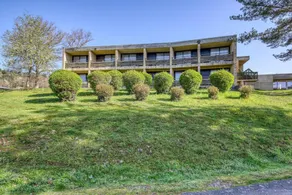 Flat with pool | Pets allowed - Image 2