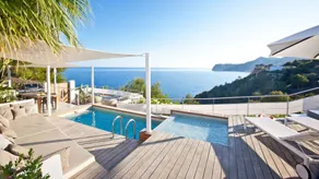 Villa with garden, terrace & barbecue | Sea view - Image 2