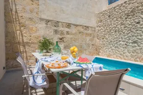 Villa mit Grill, privatem Pool und Garten - Image 3
