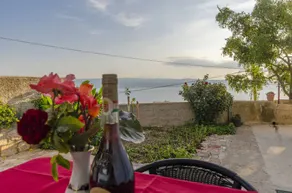 Pleasant holiday apartment with barbecue & garden | Sea view | Next to the beach - Image 2