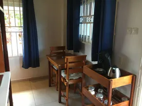 Flat with garden, pool & barbecue - Image 2