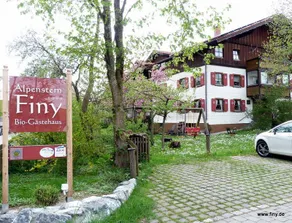 Children-friendly wonderful holiday apartment with barbecue, garden & sauna | Mountain view | Good for workation - Image 5