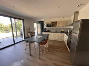 Gite with BBQ, terrace & garden - Image 4