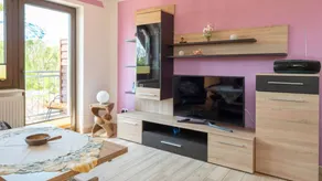Wonderful holiday apartment with garden | Garden view - Image 4