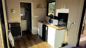Cute Tiny House with Barbecue in Daisy Hill, Victoria - Image 3