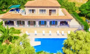 Villa with BBQ, private pool & garden | Mountain view | Perfect for remote work - Image 4