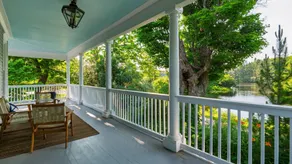 The Nightingale by Avantstay Historic Catskills Retreat Lake Views + Near Hudson Sleeps 18 - Image 3