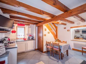 Cottage with garden, BBQ & terrace | Mountain view - Image 3