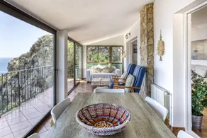 Fully equipped nice holiday home with fast internet, garden & terrace | Sea view | Perfect for remote work - Image 3
