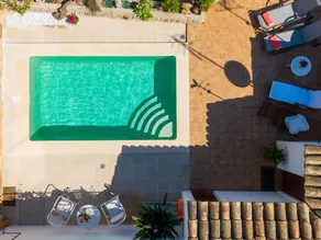 Villa with terrace, BBQ & garden - Image 3