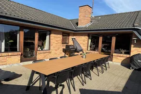 House with hot tub, private pool & BBQ - Image 5
