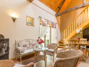 Cottage with garden & BBQ - Image 5