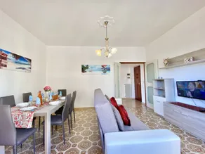 Flat with terrace - Image 4