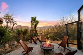 Hi View House - Secluded Home On 5 Acres With Stunning Views 2 Bedroom Home - Image 2