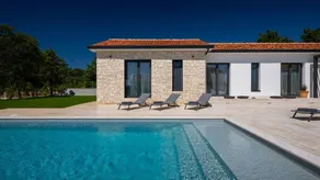 Spacious holiday apartment with garden, private pool & BBQ | Pets are welcome - Image 2