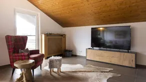 Apartment with terrace, garden & sauna - Image 4