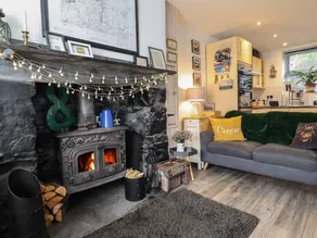 Family-oriented cottage with terrace | Pet-friendly - Image 4