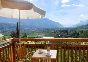 Apartment 'Löwenzahn' with Mountain View, Wi-Fi and Air Conditioning - Image 2
