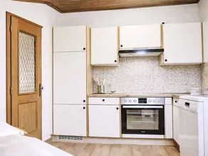 Spacious Apartment in an Ideal Location With Private Balcony and Mountain Views - Image 4