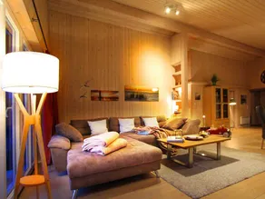 Familienfreundliches charmantes Ferienhaus mit Grill, Garten und Whirlpool | Panoramablick | Neben dem Strand - Image 2