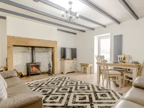 Cottage with garden & terrace | River view - Image 3