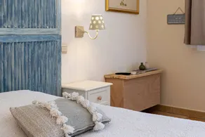 Bed and Breakfast 'Le Mas Du Loup - Camélia' with Mountain View, Shared Terrace and Wi-Fi - Image 3