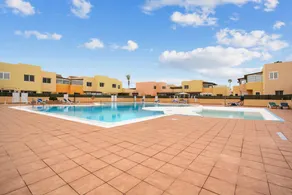 Vacation 'Las Olitas Beachpool Corralejo' with Shared Pool, Wi-Fi and Air Conditioning - Image 2