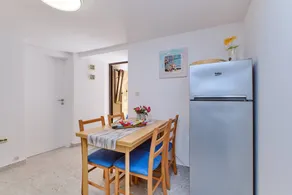 One bedroom apartment near beach Martinšćica, Cres (A-22582-b) - Image 2