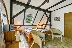 Apartment 'Kleine 2' with Shared Garden and Wi-Fi - Image 2