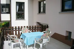 Casa con barbecue, terrazza e giardino - Image 3