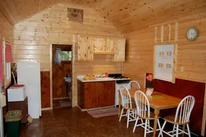 Rustic One-Bedroom Cottages with Free Boat Rentals near Saratoga Springs, New York - Image 3