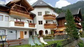 Holiday apartment with terrace, garden & BBQ - Image 2