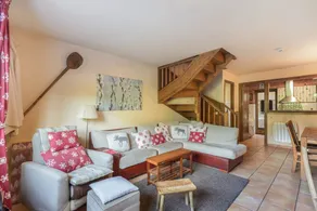 Holiday Home 'Vall Bellver' with Mountain Views, Private Terrace and Wi-Fi - Image 4