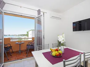 Apartment with garden & barbeque | Close to the beach - Image 2