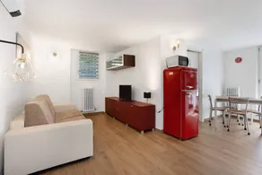 House with garden | Garden view - Image 4