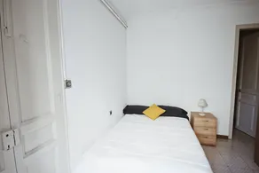 Merveilleuse chambre chez l'habitant | Proche Sagrada Família - Image 3