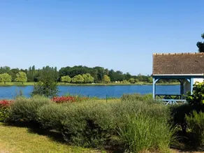 Beautiful chalet with terrace & heated pool | Close to the beach - Image 3