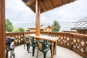 Chalet accogliente e familiare con giardino, terrazza e barbecue | Vista sul giardino | Accetta animali domestici - Image 2