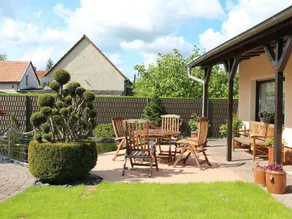 Apartamento con terraza, barbacoa y jardín - Image 2