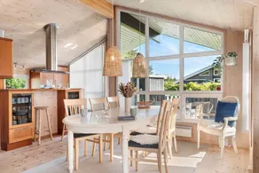 Fully equipped house with terrace, sauna & BBQ - Image 4