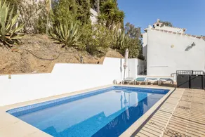 Villa with terrace, garden & private pool | Mountain view | Good for workation - Image 3
