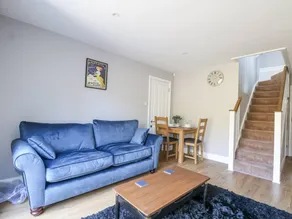 Cottage with garden - Image 4