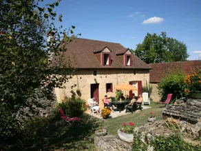 Charming house in Dordogne with garden and fireplace - Image 2
