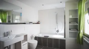 Family-friendly apartment with garden & BBQ - Image 4