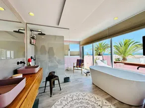 House with garden, terrace & private pool | Sea view | Suitable for remote work - Image 3